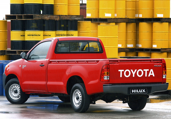 Toyota Hilux Regular Cab ZA-spec 2005–08 images