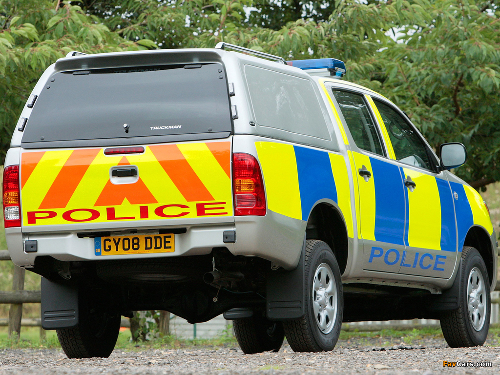 Toyota Hilux Double Cab Police 2005–08 images (1024 x 768)