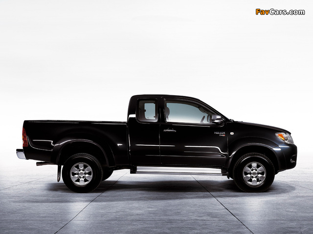 Toyota Hilux Extended Cab 2005–08 images (640 x 480)