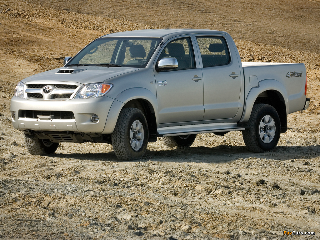 BAE Toyota Hilux Double Cab Armored 2005–08 pictures (1024 x 768)