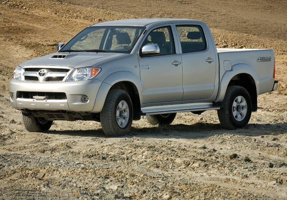BAE Toyota Hilux Double Cab Armored 2005–08 pictures