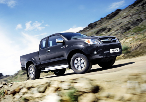 Toyota Hilux Extended Cab 2005–08 wallpapers