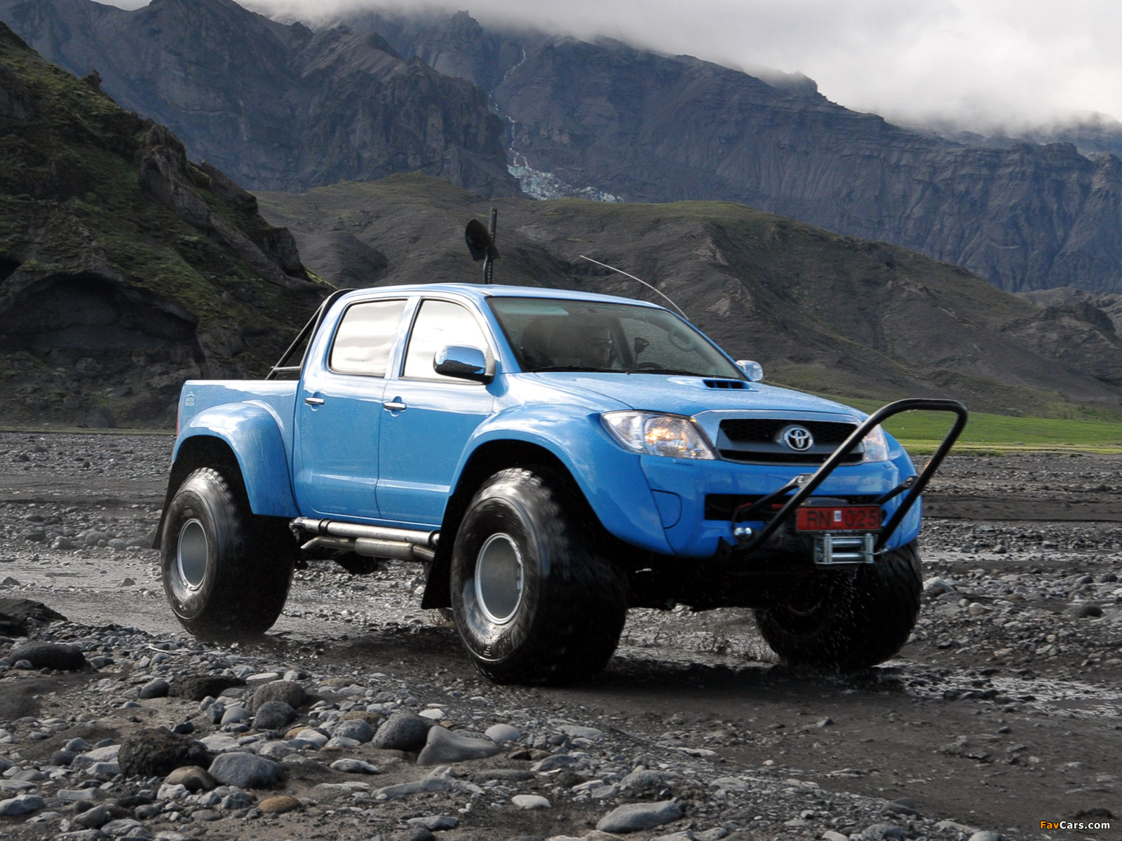 Arctic Trucks Toyota Hilux AT44 2007 wallpapers (1600 x 1200)