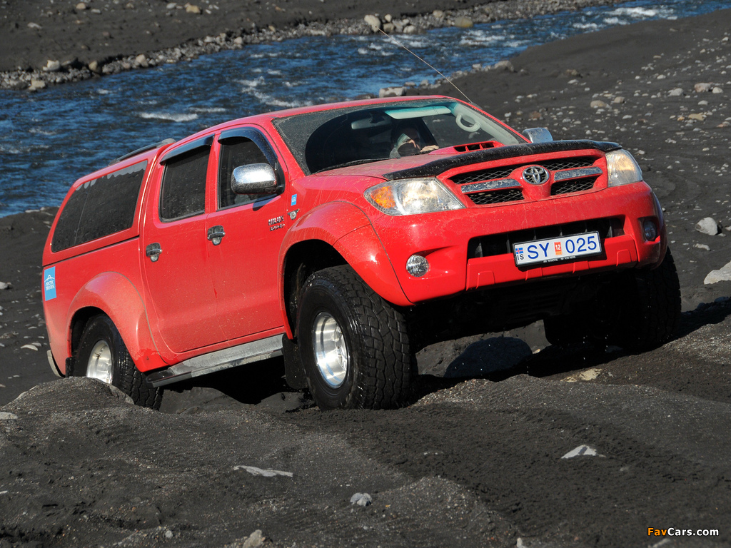 Arctic Trucks Toyota Hilux Double Cab AT35 2007 wallpapers (1024 x 768)