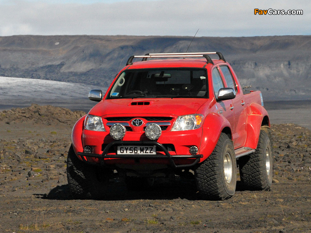 Arctic Trucks Toyota Hilux Invincible AT38 2007 wallpapers (640 x 480)