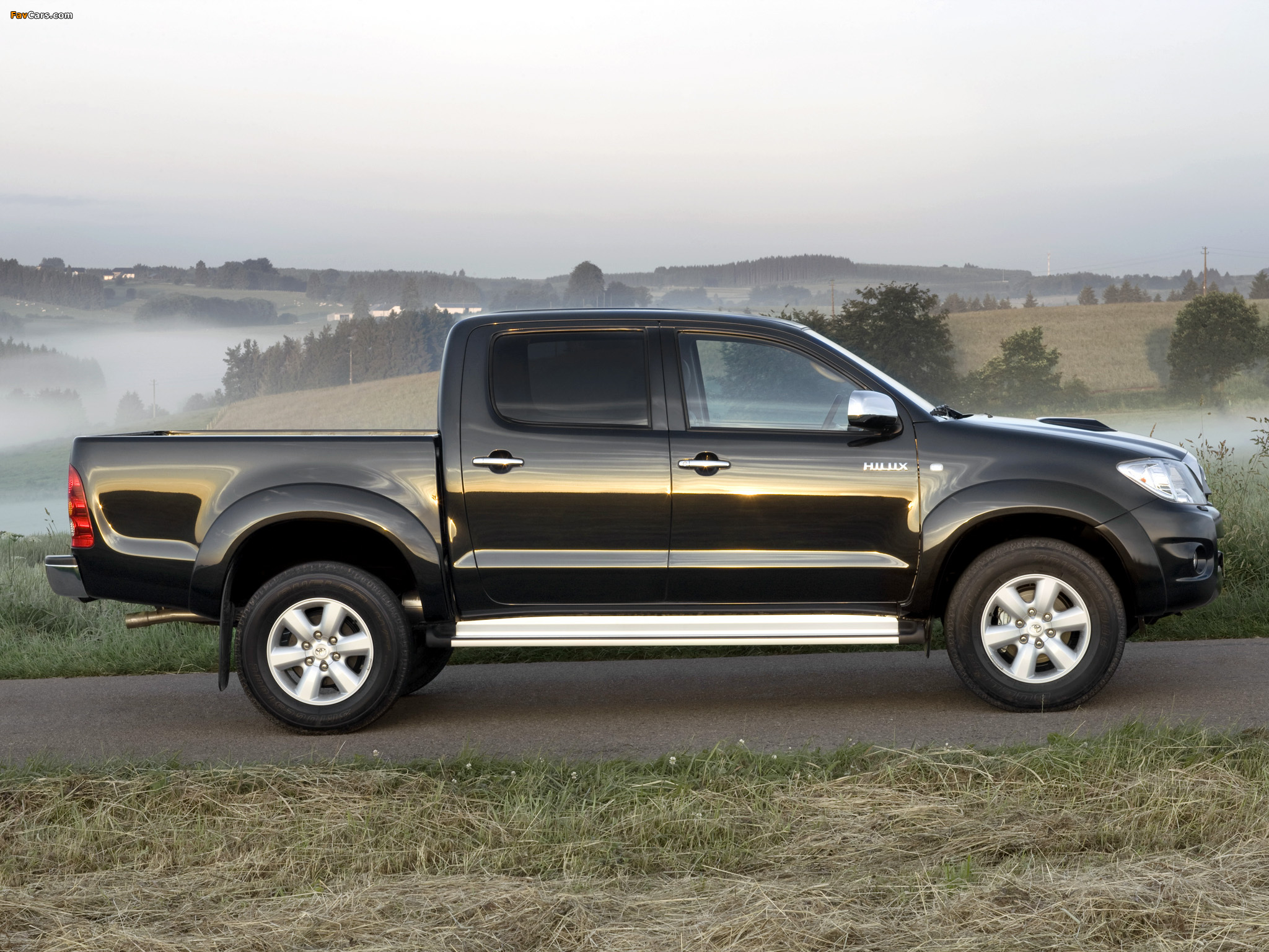 Toyota Hilux Double Cab 2008–11 photos (2048 x 1536)