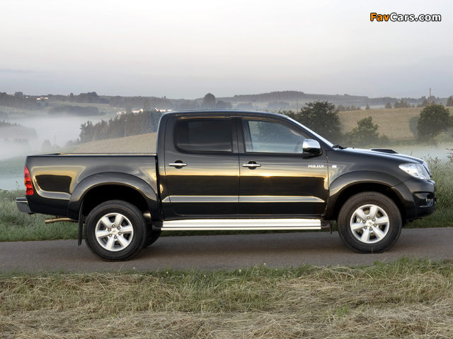 Toyota Hilux Double Cab 2008–11 photos (640 x 480)