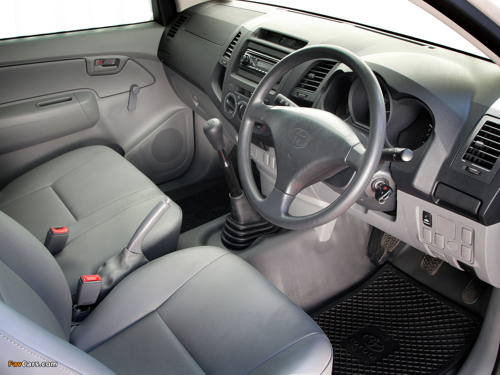 Toyota Hilux Regular Cab ZA-spec 2008–11 photos (1024 x 768)