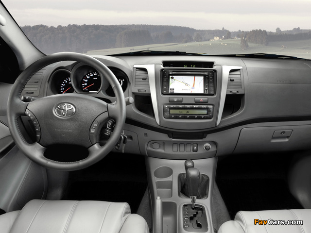 Toyota Hilux Double Cab 2008–11 pictures (640 x 480)
