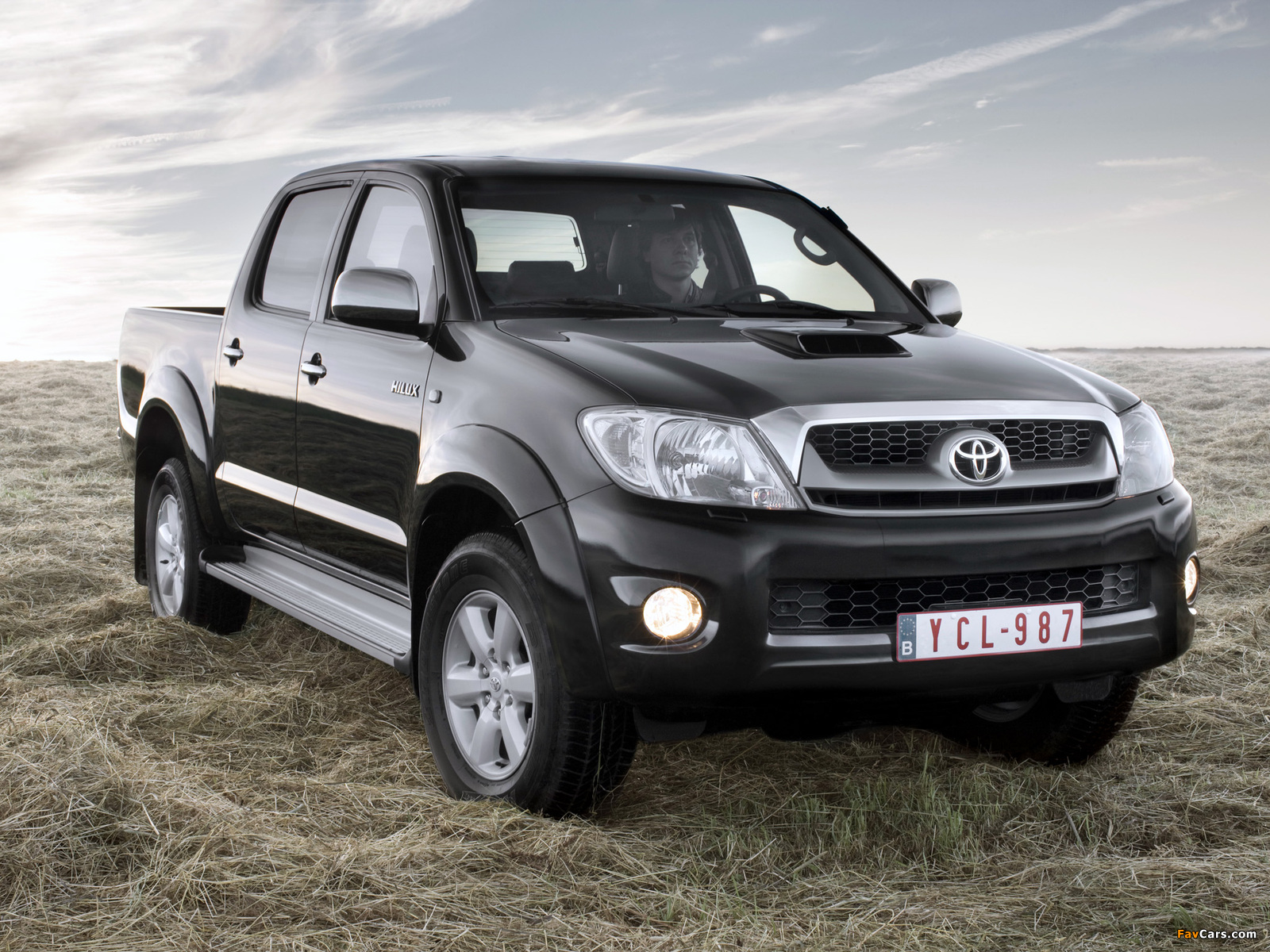 Toyota Hilux Double Cab 2008–11 wallpapers (1600 x 1200)