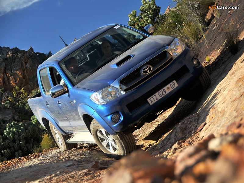 Toyota Hilux Double Cab ZA-spec 2008–11 wallpapers (800 x 600)