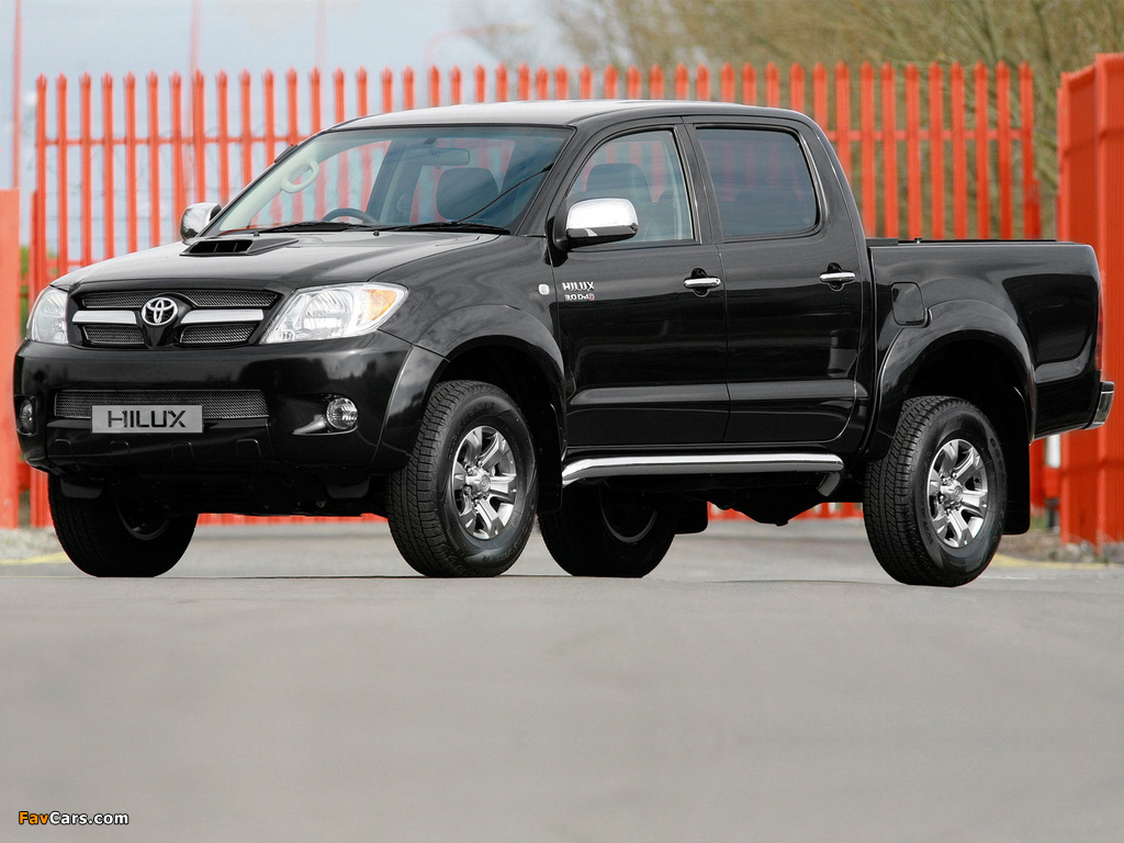 Toyota Hilux High Power 2008 wallpapers (1024 x 768)