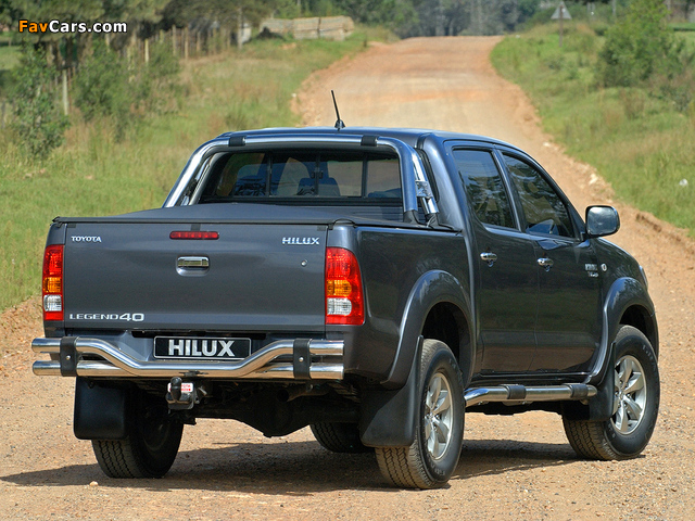 Toyota Hilux Legend 40 Double Cab 2010 photos (640 x 480)