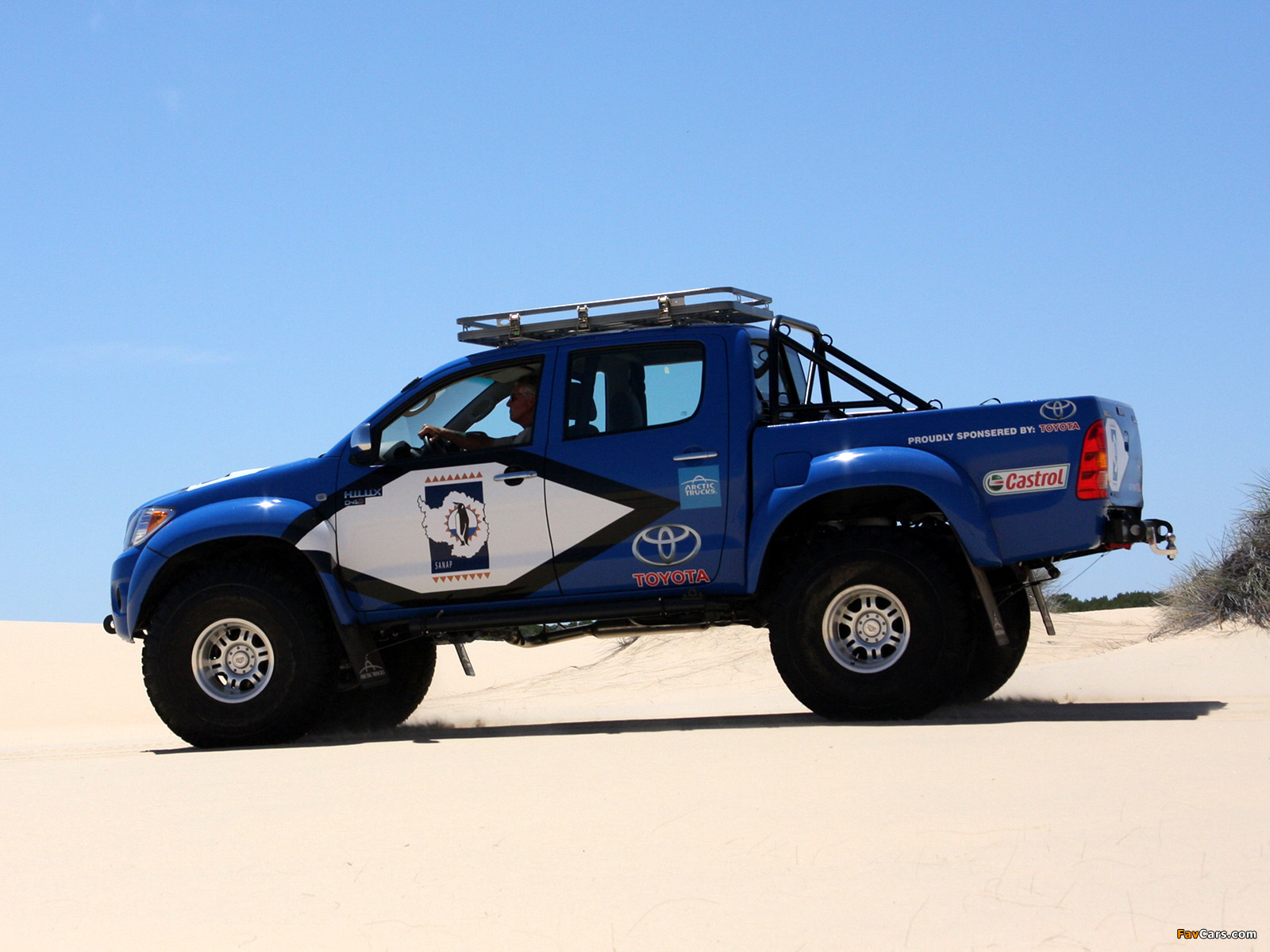 Arctic Trucks Toyota Hilux AT38 2010 pictures (1600 x 1200)