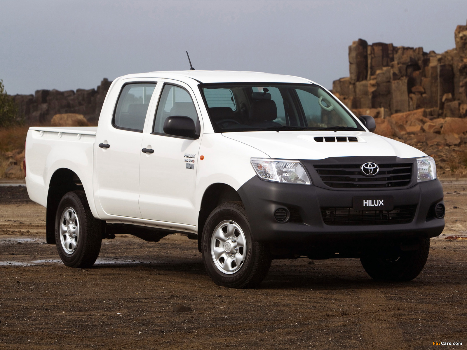 Toyota Hilux WorkMate Double Cab 4x4 AU-spec 2011 images (1600 x 1200)