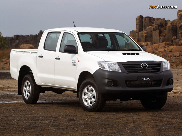 Toyota Hilux WorkMate Double Cab 4x4 AU-spec 2011 images (640 x 480)