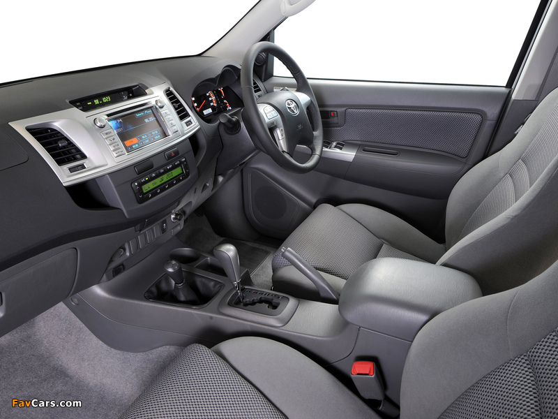 Toyota Hilux Double Cab ZA-spec 2011 images (800 x 600)