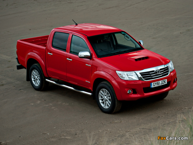 Toyota Hilux Double Cab UK-spec 2011 photos (640 x 480)