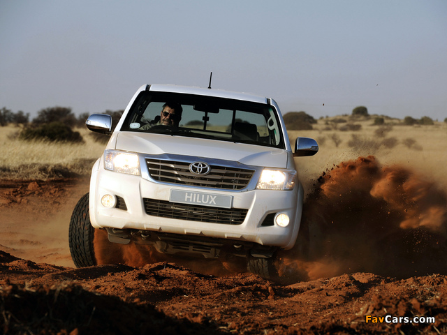 Toyota Hilux Double Cab ZA-spec 2011 photos (640 x 480)