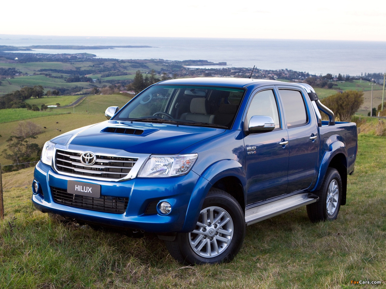 Toyota Hilux SR5 Double Cab 4x4 AU-spec 2011 photos (1280 x 960)