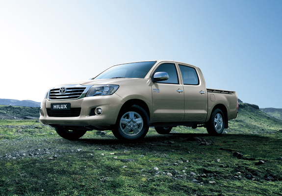 Toyota Hilux Double Cab 4x2 2011 pictures