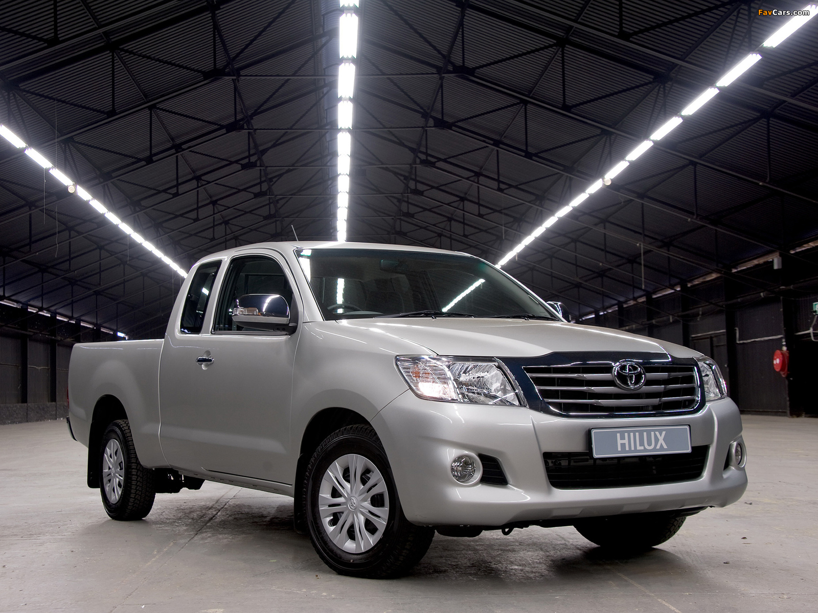 Toyota Hilux Xtra Cab ZA-spec 2011 pictures (1600 x 1200)