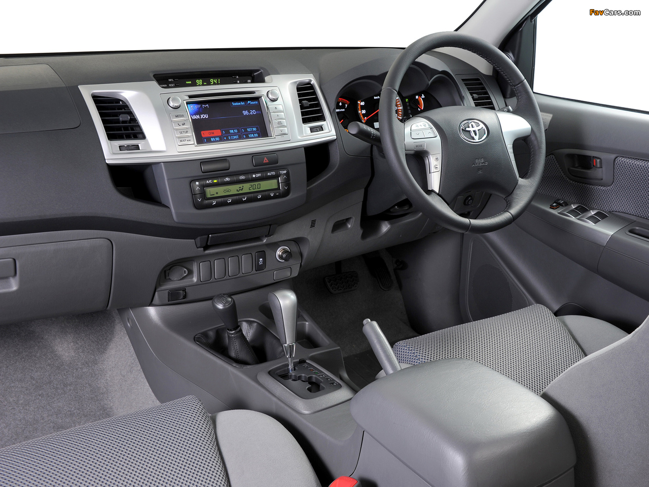 Toyota Hilux Double Cab ZA-spec 2011 pictures (1280 x 960)