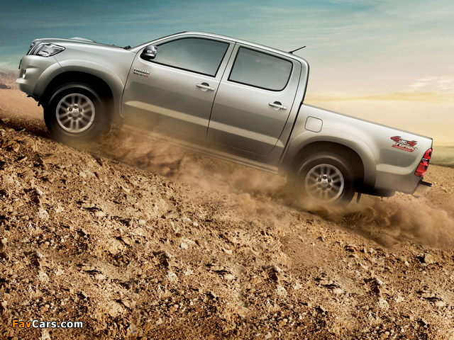 Toyota Hilux Double Cab TH-spec 2011 pictures (640 x 480)