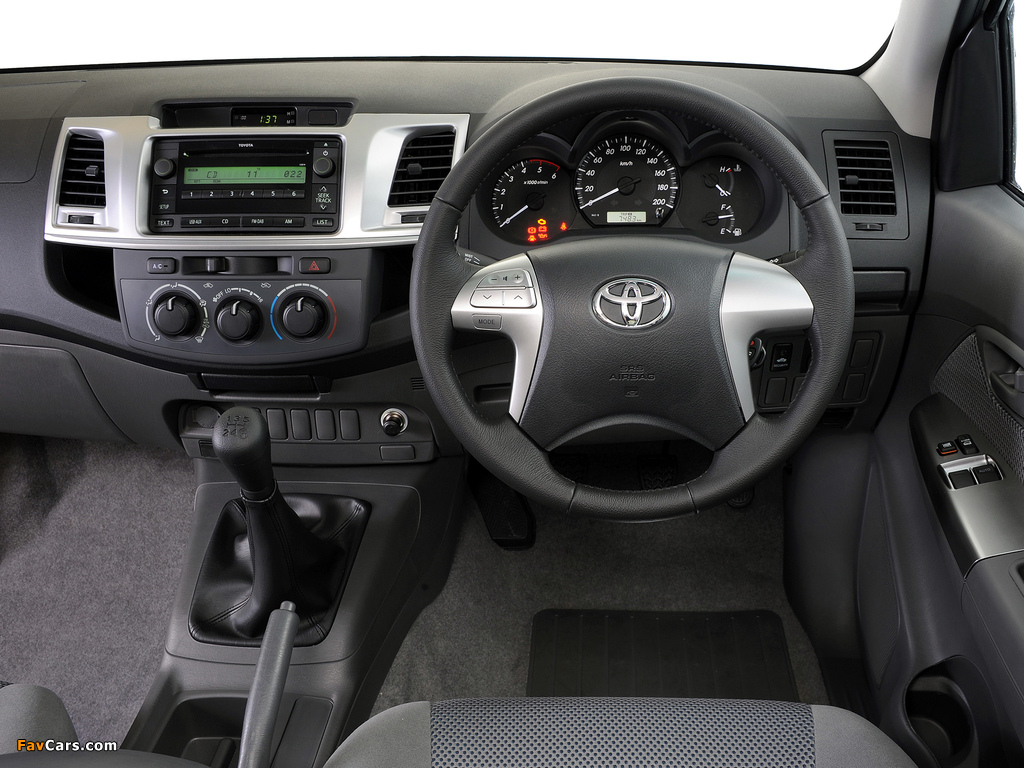 Toyota Hilux Xtra Cab ZA-spec 2011 pictures (1024 x 768)