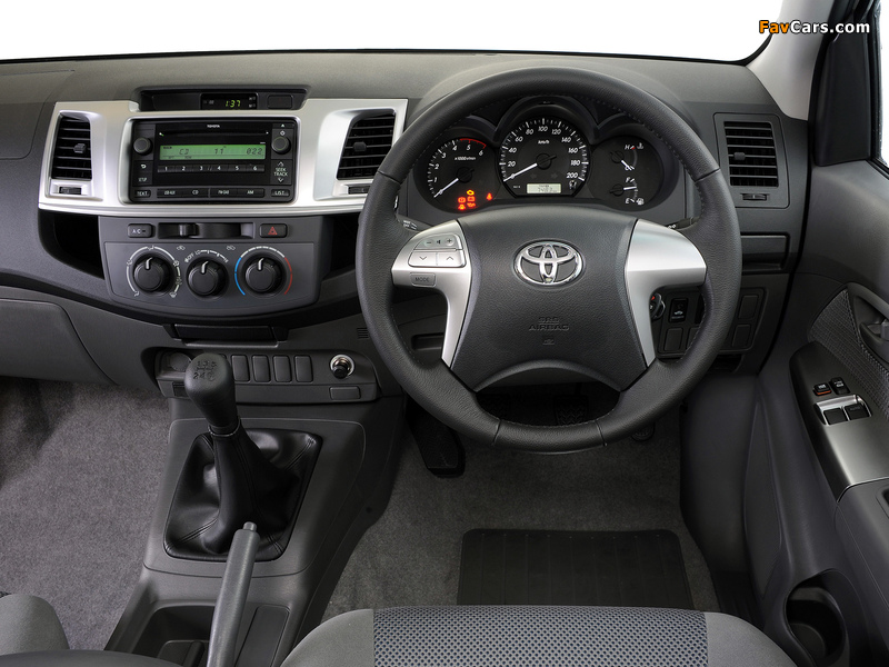 Toyota Hilux Xtra Cab ZA-spec 2011 pictures (800 x 600)