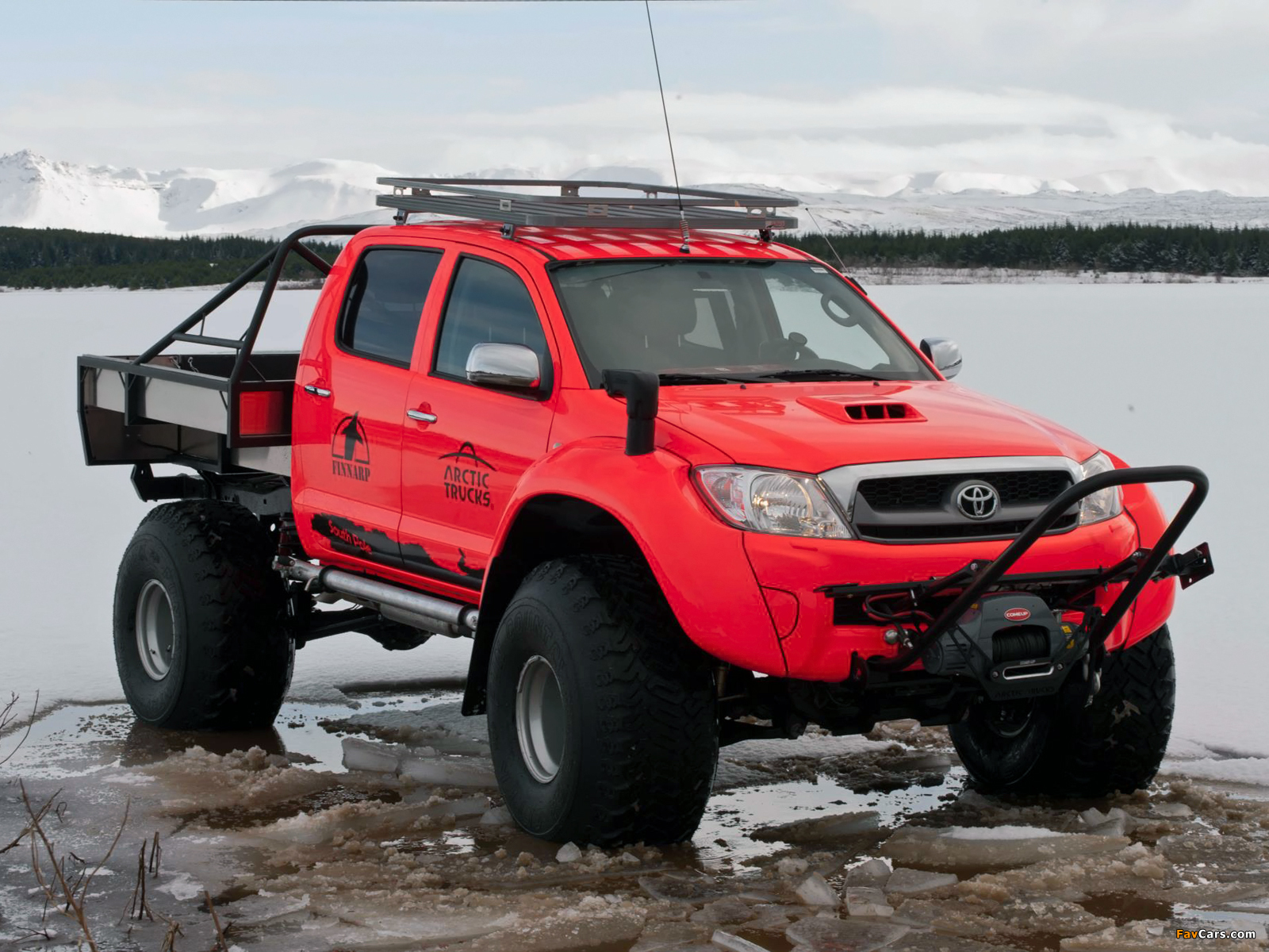 Arctic Trucks Toyota Hilux AT44 South Pole Expedition 2011 wallpapers (1600 x 1200)
