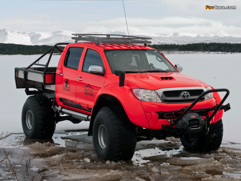 Arctic Trucks Toyota Hilux AT44 South Pole Expedition 2011 wallpapers (800 x 600)