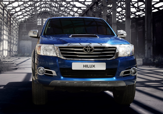 Toyota Hilux Invincible Double Cab 2013 pictures