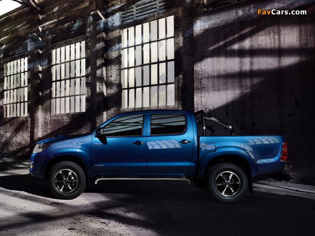 Toyota Hilux Invincible Double Cab 2013 wallpapers (640 x 480)