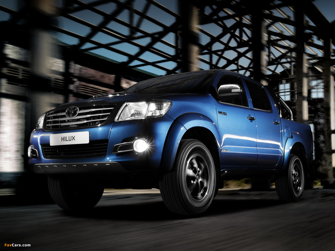 Toyota Hilux Invincible Double Cab 2013 wallpapers (1280 x 960)