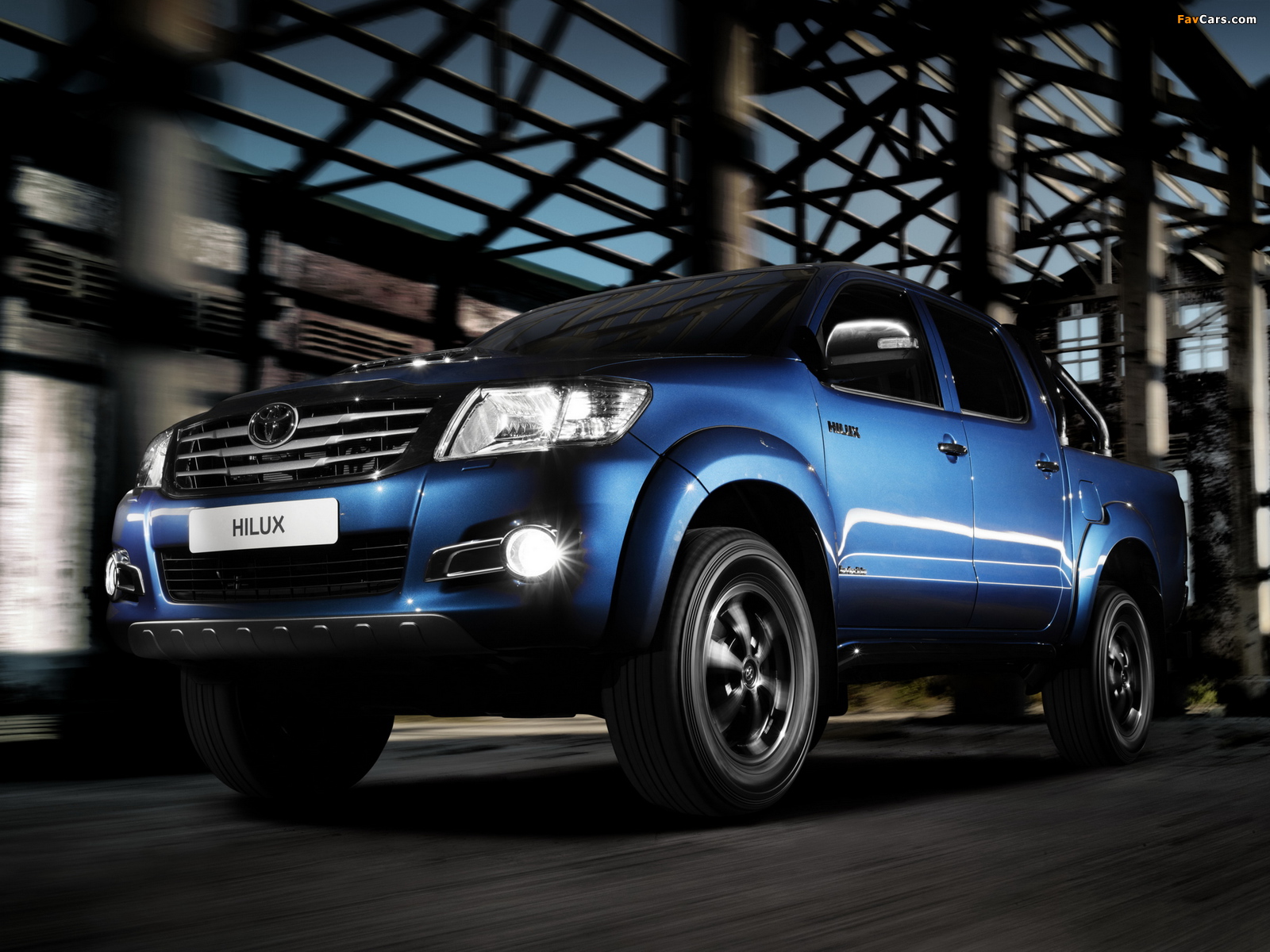 Toyota Hilux Invincible Double Cab 2013 wallpapers (1600 x 1200)