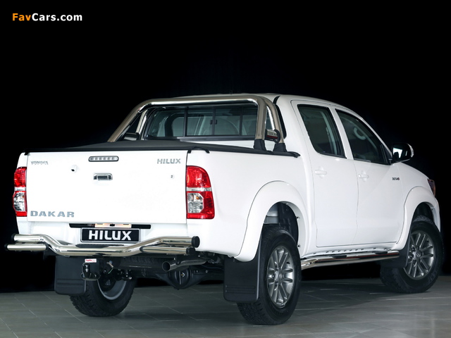 Toyota Hilux Dakar Double Cab 2014 photos (640 x 480)