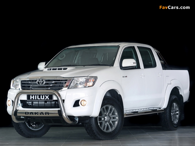 Toyota Hilux Dakar Double Cab 2014 pictures (640 x 480)