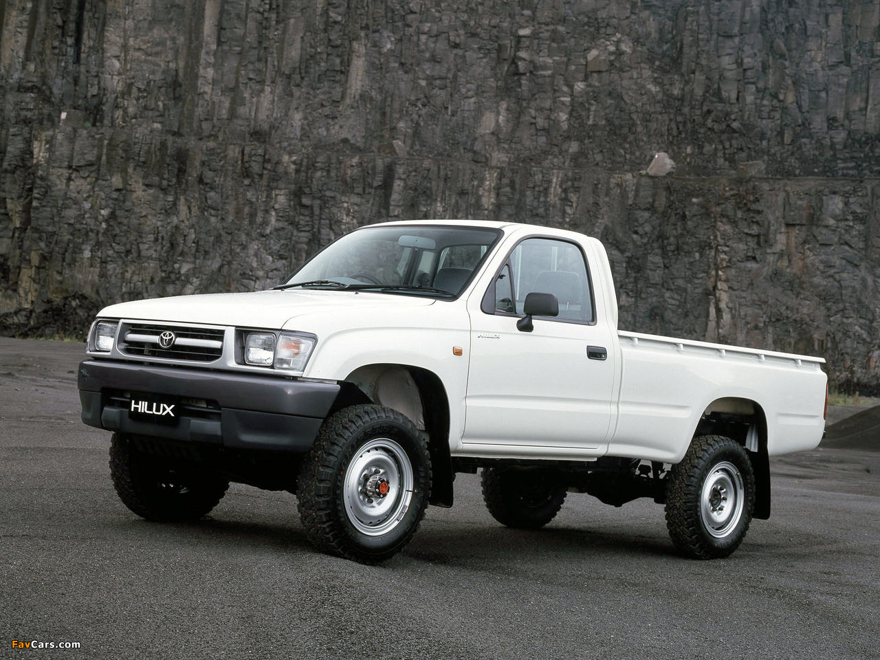 Toyota Hilux Single Cab AU-spec 1997–2001 wallpapers (1280 x 960)