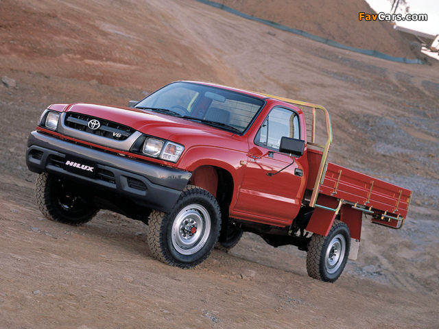 Toyota Hilux Single Cab Chassis AU-spec 2001–05 wallpapers (640 x 480)