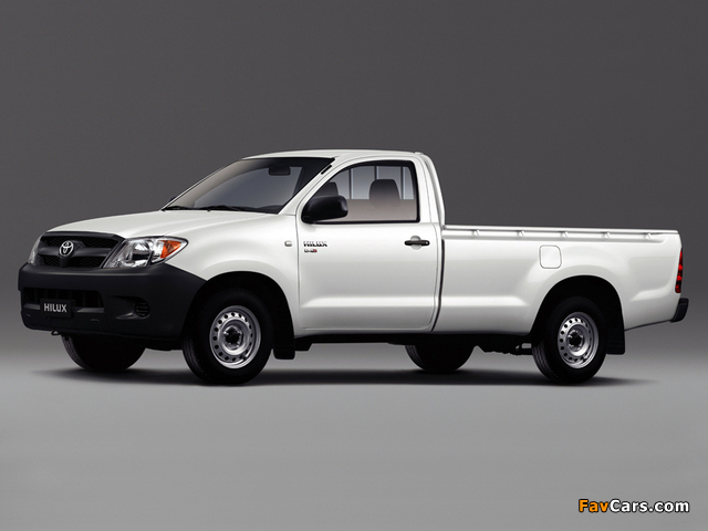 Toyota Hilux Regular Cab 2005–08 wallpapers (640 x 480)