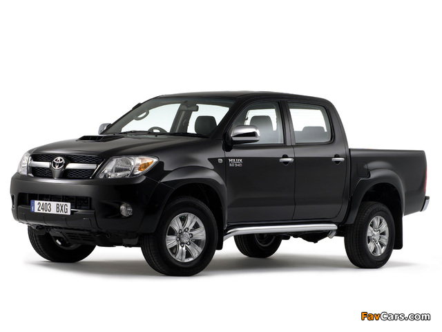 Toyota Hilux Double Cab UK-spec 2005–08 wallpapers (640 x 480)