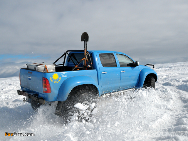 Arctic Trucks Toyota Hilux AT44 2007 wallpapers (640 x 480)