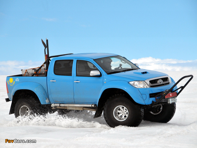 Arctic Trucks Toyota Hilux AT44 2007 wallpapers (640 x 480)