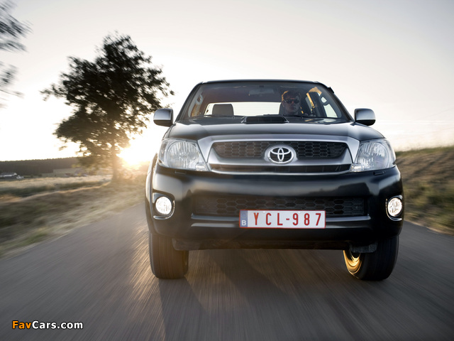 Toyota Hilux Double Cab 2008–11 wallpapers (640 x 480)