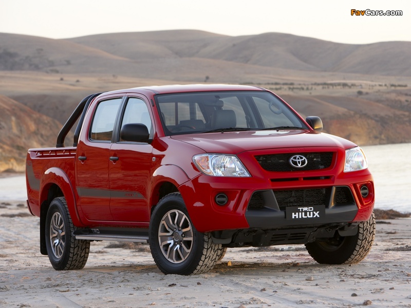 TRD Toyota Hilux 2008 wallpapers (800 x 600)
