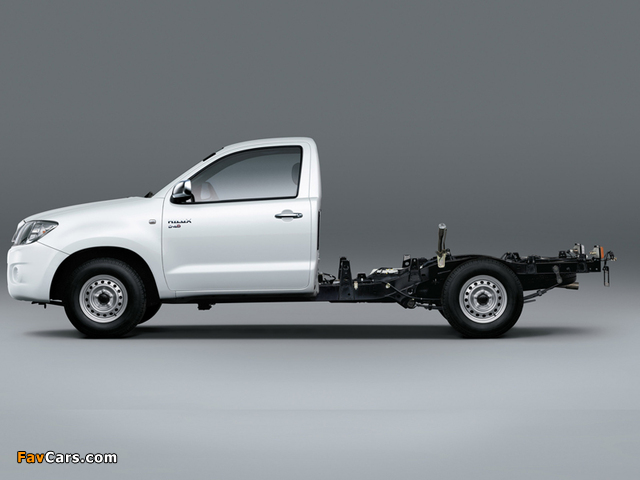 Toyota Hilux Chassis Cab 4x2 2008–11 wallpapers (640 x 480)