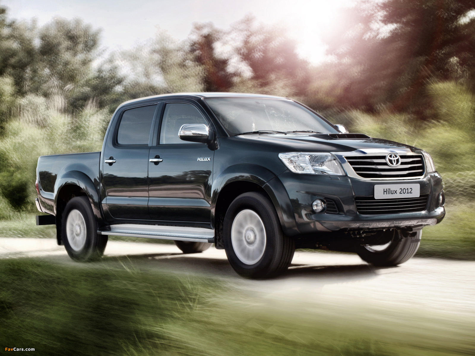 Toyota Hilux Double Cab 2011 wallpapers (1600 x 1200)