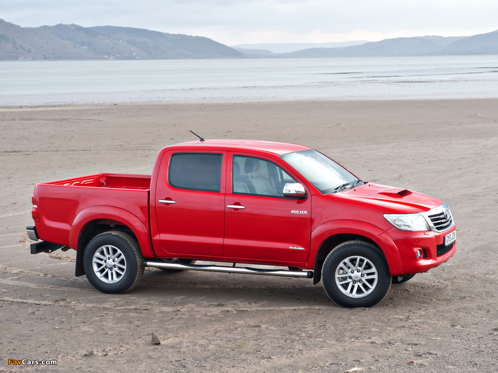 Toyota Hilux Double Cab UK-spec 2011 wallpapers (1024 x 768)