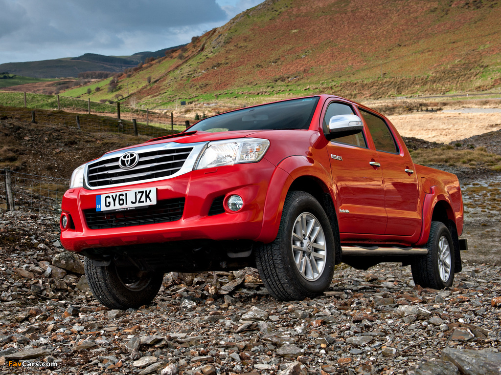 Toyota Hilux Double Cab UK-spec 2011 wallpapers (1024 x 768)